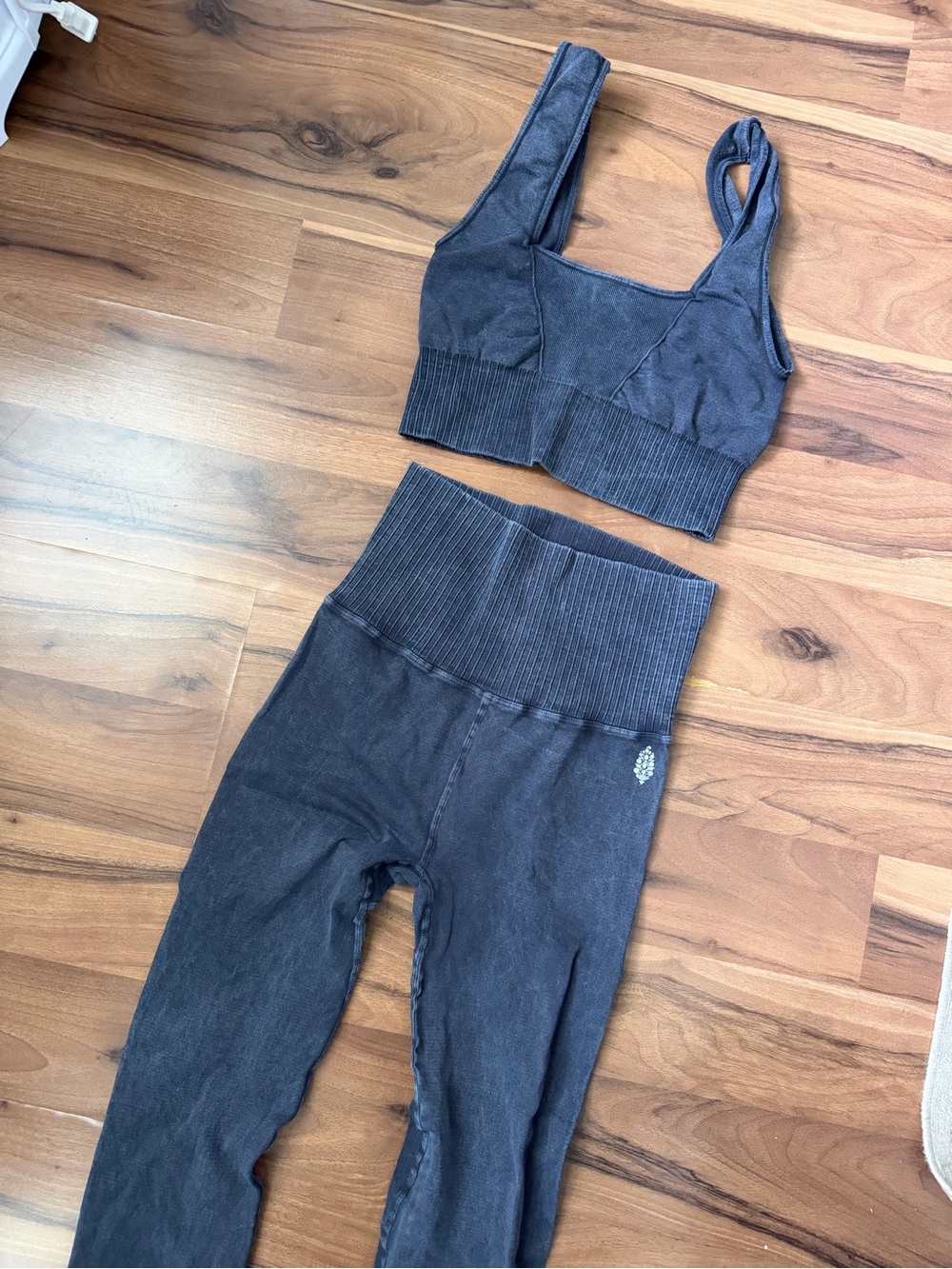 FP Movement - Good Karma Two-Piece Set - Bra & High-Rise Leggings - Picture 3 of 5